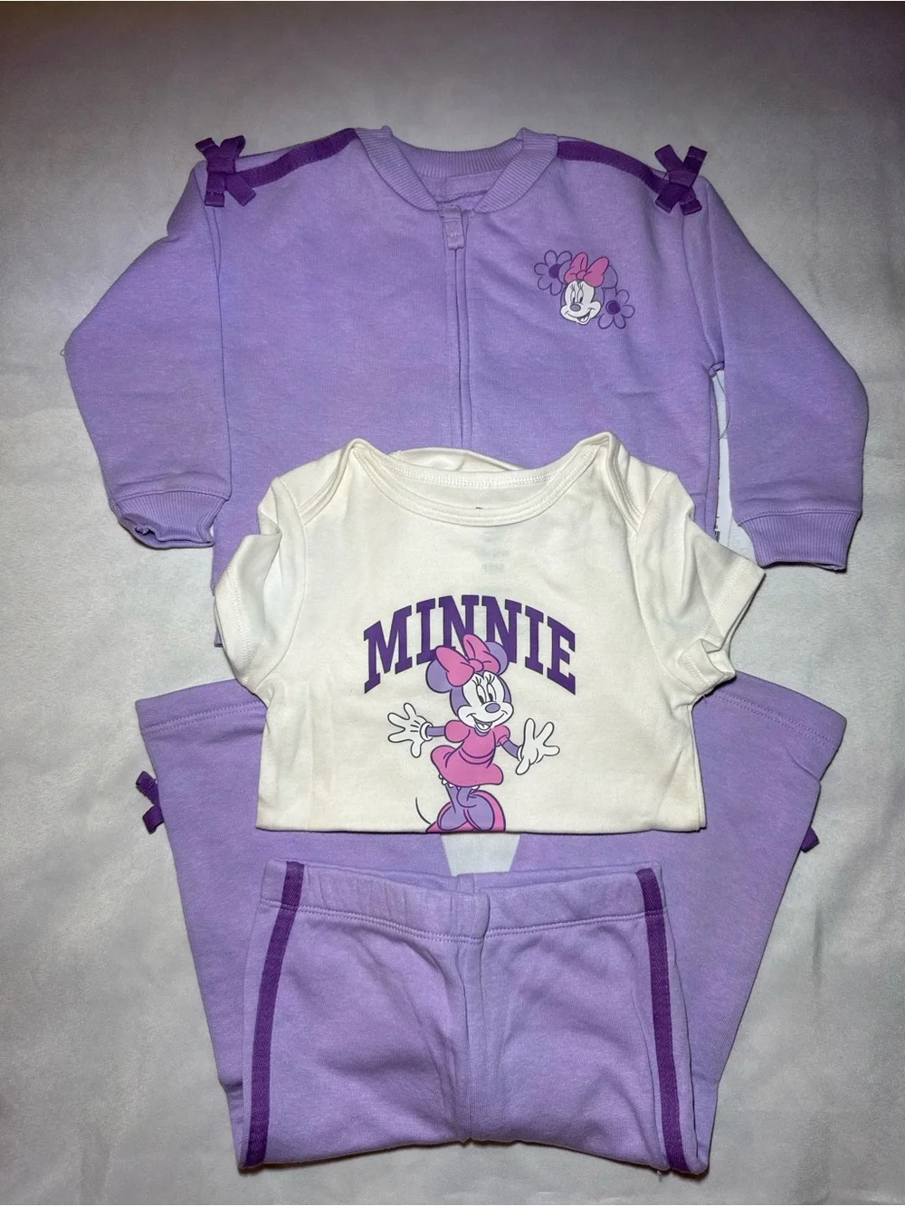Disney Minnie Mouse 3 pieces set by Jumping Beans